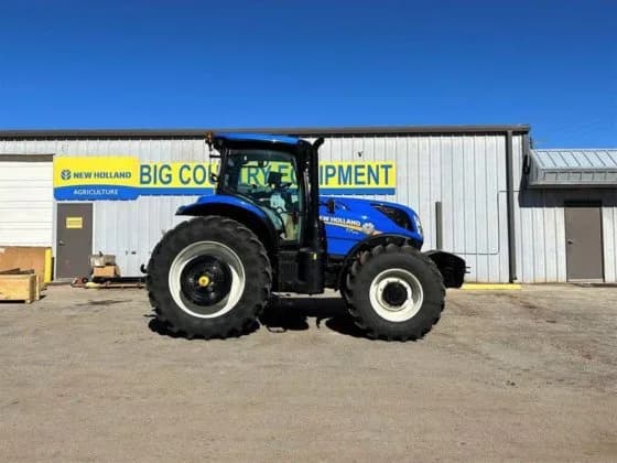 2023 New Holland T7.235